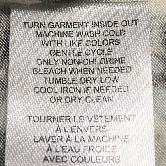 T Tahari Patterned Crewneck Tee Sz XS. EUC - Picture 7 of 7